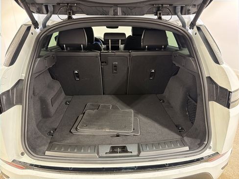 Used 2024 Land Rover Range Rover Evoque S image 29