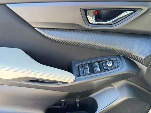 Used 2025 Subaru Ascent Premium w/ Premium Package image 18