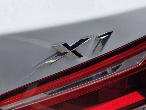 Used 2018 BMW X1 sDrive28i FWD image 16