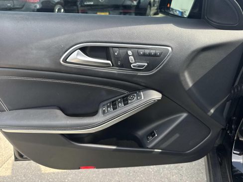 Used 2019 Mercedes-Benz GLA 250 image 16