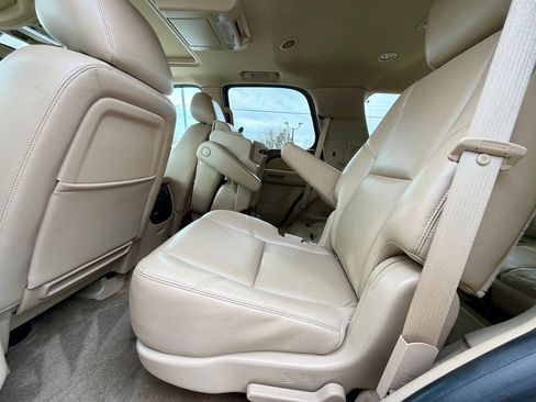 Used 2014 Chevrolet Tahoe LTZ image 14