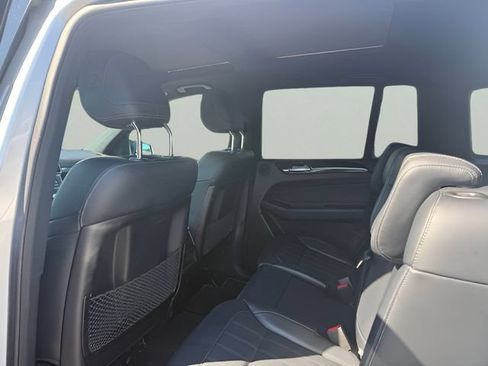 Used 2019 Mercedes-Benz GLS 450 4MATIC image 9