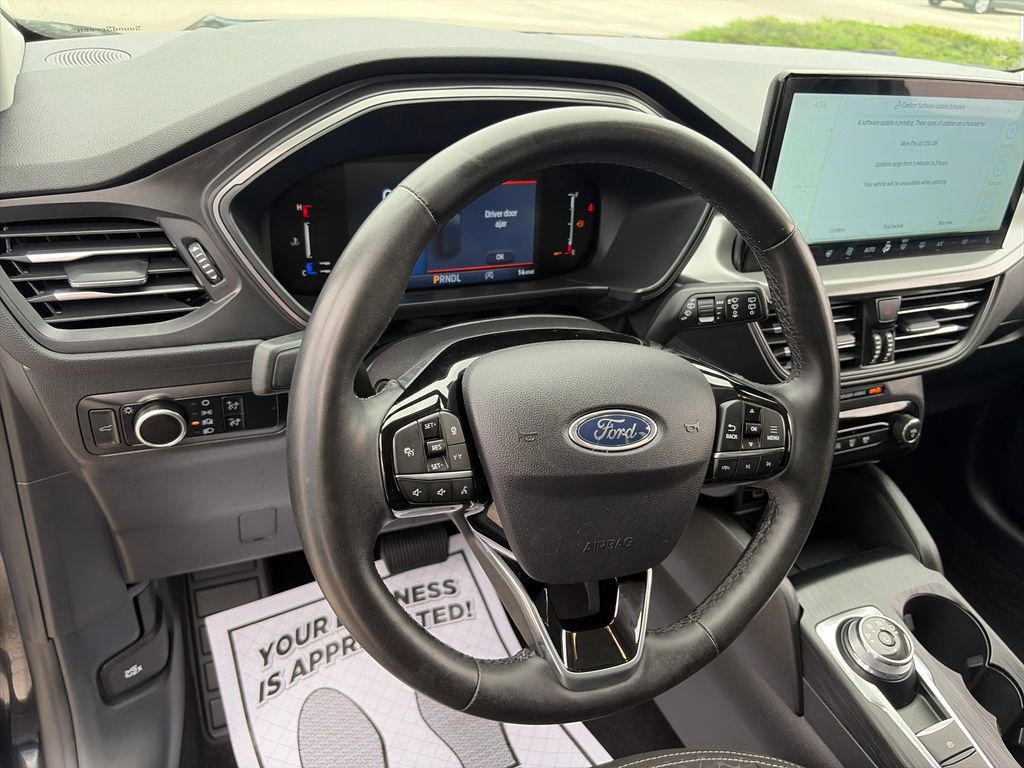 Used 2024 Ford Escape Active w/ Tech Pack #1 AWD/4WD image 19