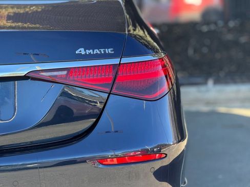 Used 2023 Mercedes-Benz S 500 S 500 w/ Warmth & Comfort Package image 16