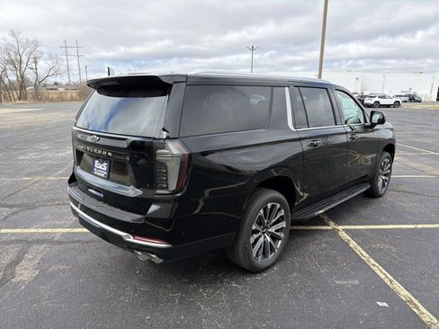 New 2026 Chevrolet Suburban High Country w/ Sun And Tow Package AWD/4WD image 6