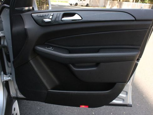 Used 2019 Mercedes-Benz GLS 450 4MATIC w/ Premium 1 Package image 30