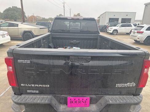 Used 2025 Chevrolet Silverado 3500 High Country w/ High Country Premium Package image 12