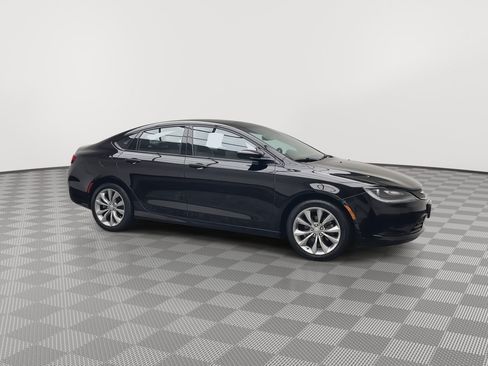 Used 2015 Chrysler 200 S FWD image 34
