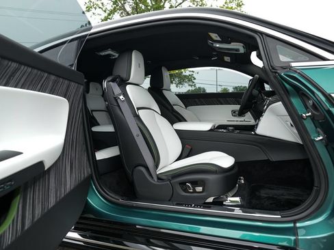 Used 2024 Rolls-Royce Spectre w/ Spectre Launch Package AWD/4WD image 29