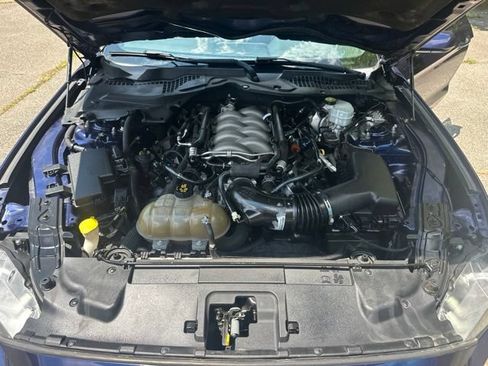 Used 2019 Ford Mustang GT RWD image 24