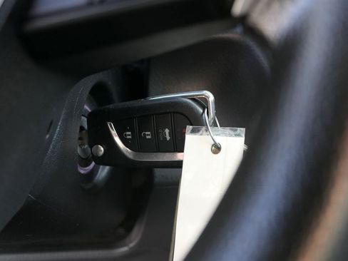 Used 2022 Toyota Camry LE w/ Carpet Mat Package (TMS) FWD image 18