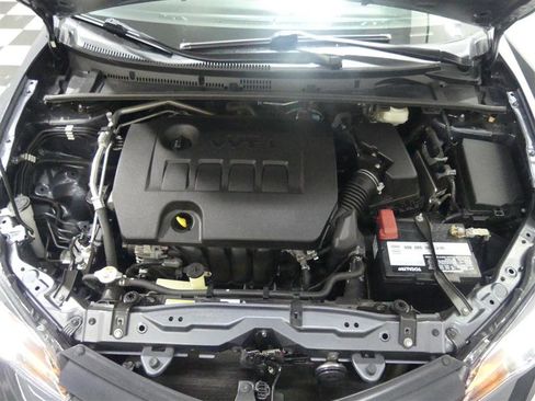 Used 2019 Toyota Corolla LE image 16