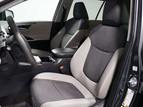 Certified 2025 Toyota RAV4 XLE image 27