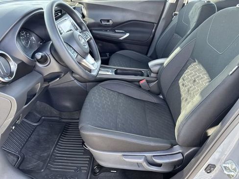 Certified 2024 Nissan Kicks SV image 8
