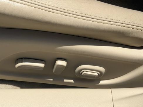 Used 2014 Nissan Altima 2.5 SL w/ Moonroof Package FWD image 15