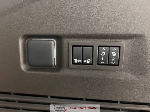 New 2026 Chevrolet Suburban LT w/ Comfort Package AWD/4WD image 39
