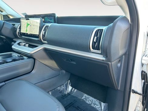 New 2026 Ford Expedition Active AWD/4WD image 27