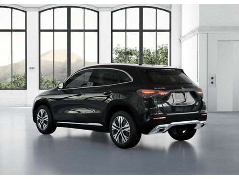 New 2026 Mercedes-Benz GLA 250 4MATIC image 29