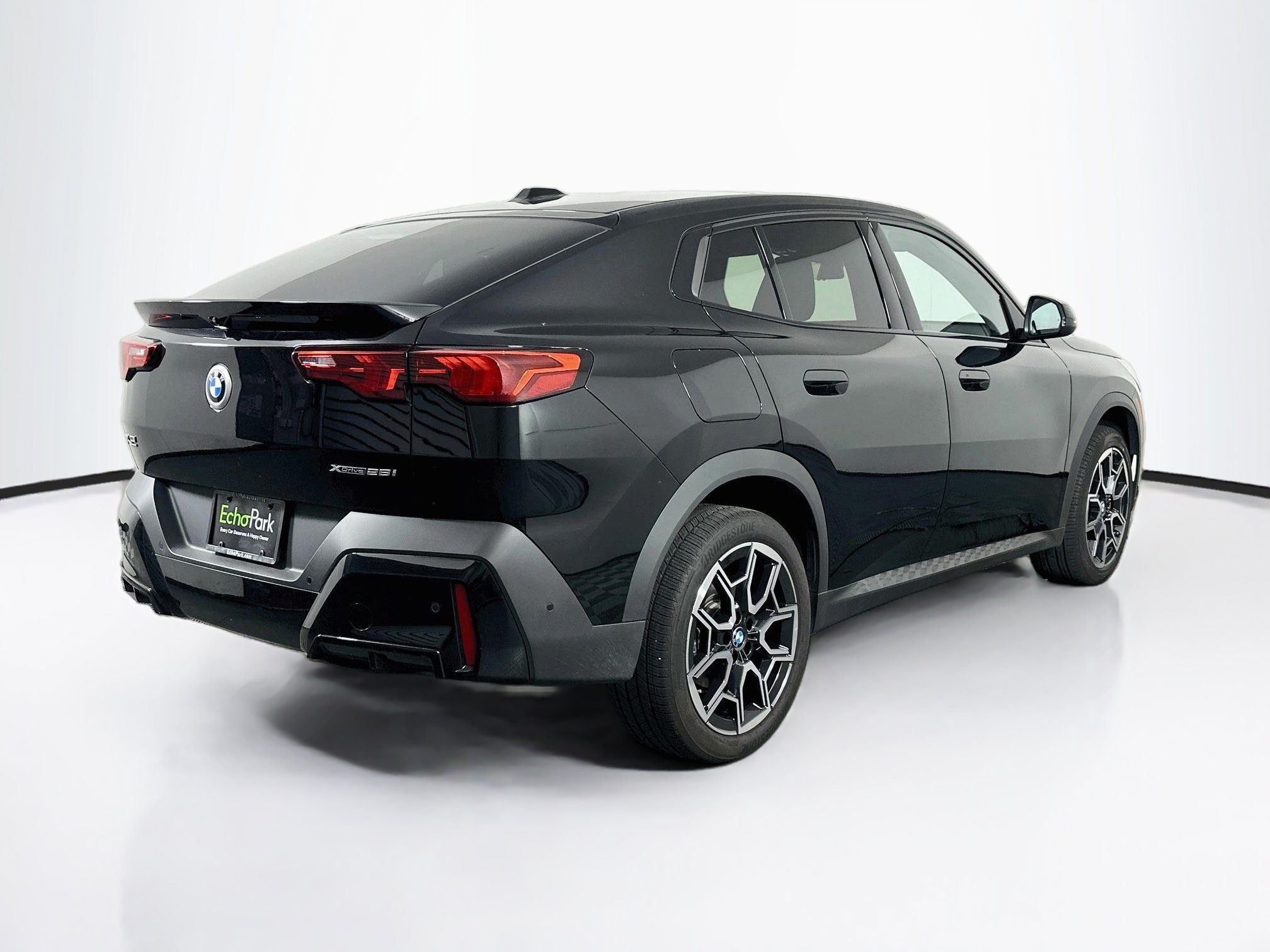 Used 2026 BMW X2 xDrive28i AWD/4WD image 9