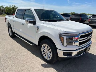 New 2025 Ford F150 Lariat w/ Equipment Group 501A Mid