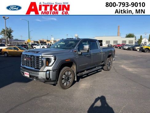 Used 2024 GMC Sierra 3500 Denali w/ Denali Reserve Package AWD/4WD image 1