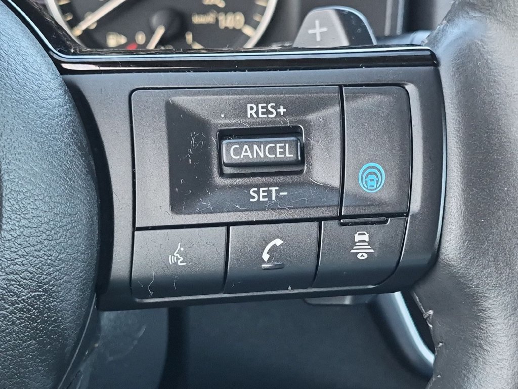 Used 2023 Nissan Rogue SV w/ SV Premium B Package AWD/4WD image 16