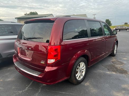 Used 2019 Dodge Grand Caravan SXT FWD image 5