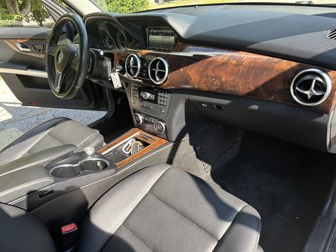Used 2015 Mercedes-Benz GLK 350 4MATIC image 23