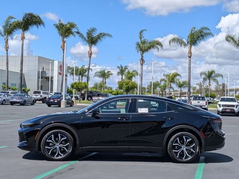 New 2026 Toyota Crown XLE image 5