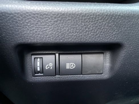 Used 2022 Toyota RAV4 LE image 24