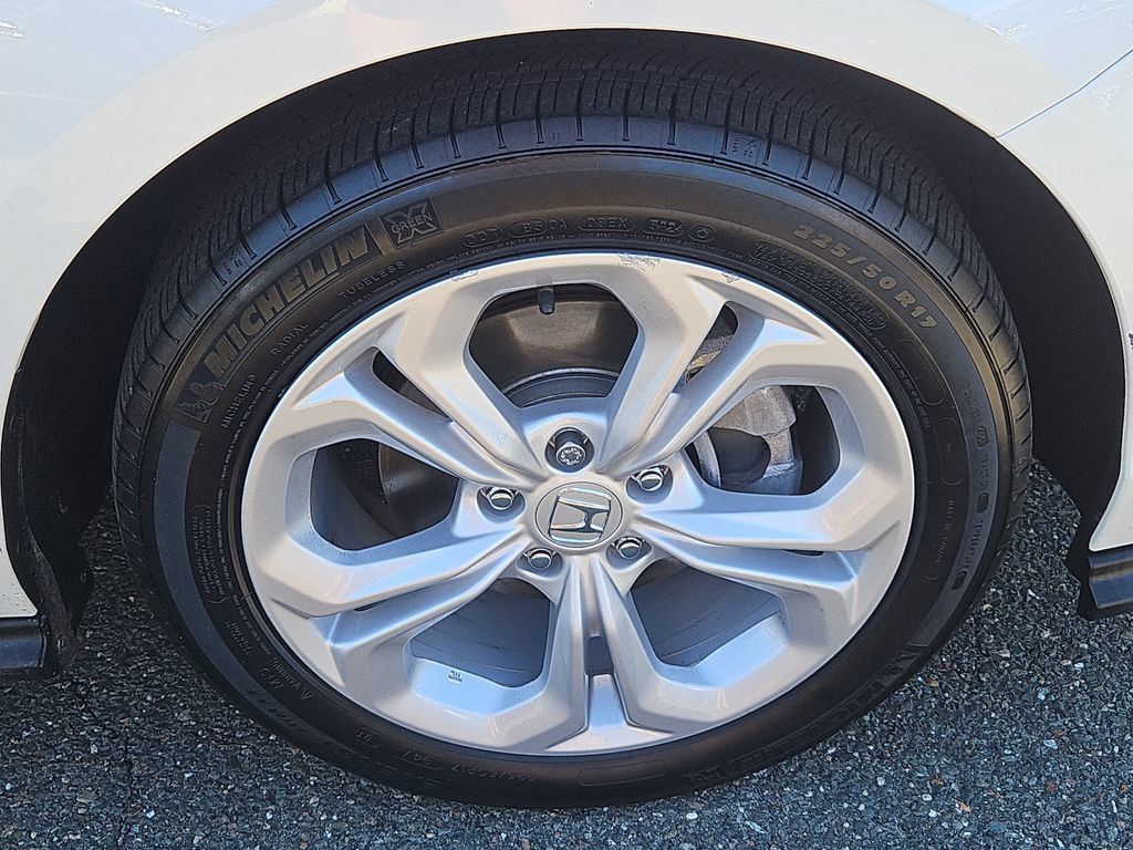Certified 2025 Honda Accord LX image 10