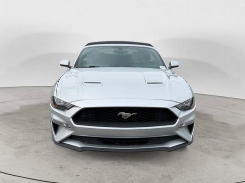 Used 2018 Ford Mustang Premium RWD image 8