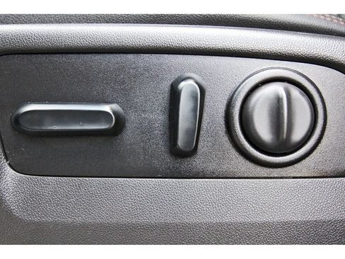 Used 2021 GMC Sierra 1500 AT4 w/ AT4 Premium Package AWD/4WD image 34