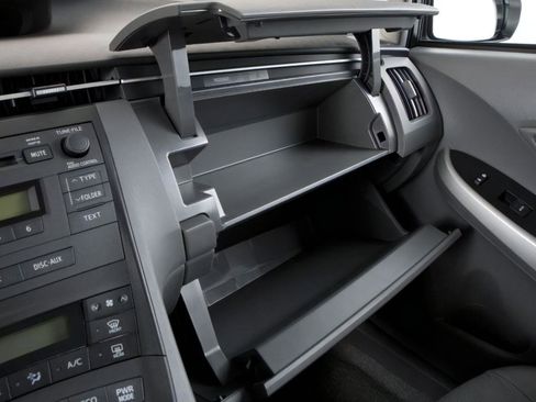 Used 2010 Toyota Prius Two image 11