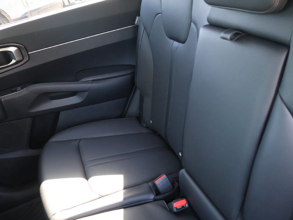 New 2026 Kia Sorento S w/ S Panoramic Sunroof Package AWD/4WD image 14