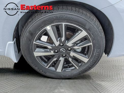 New 2025 Nissan Versa SV w/ Trunk Package FWD image 26