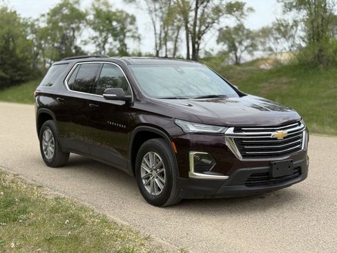 Used 2023 Chevrolet Traverse LT AWD/4WD image 4