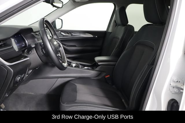 Used 2022 Jeep Grand Cherokee L Laredo w/ Luxury Tech Group I AWD/4WD image 14