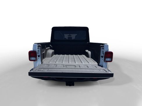 Used 2023 Jeep Gladiator Rubicon w/ Trailer Tow Package AWD/4WD image 17