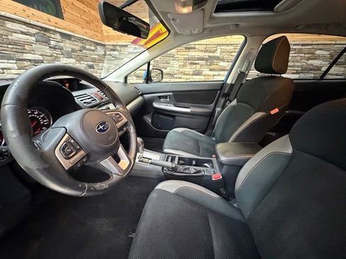 Used 2017 Subaru Crosstrek 2.0i Premium w/ Moonroof Package AWD/4WD image 11