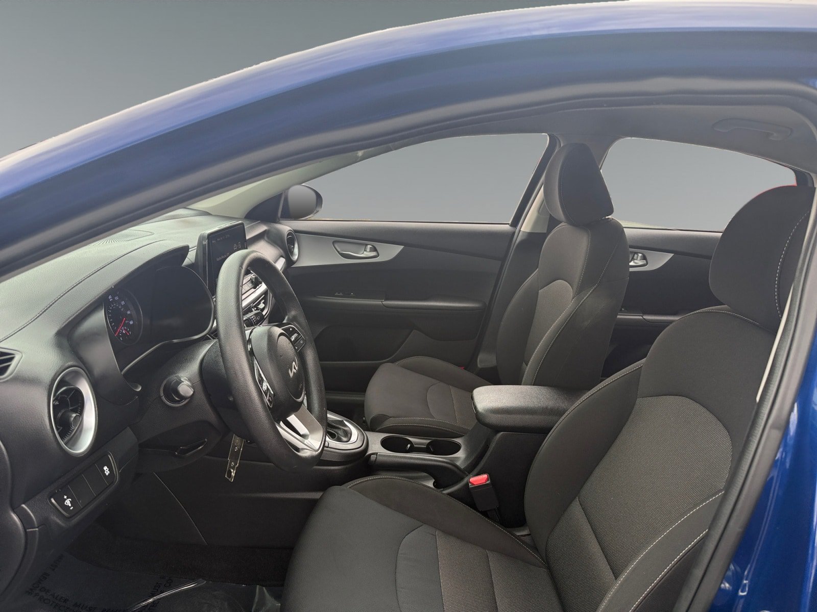 Used 2023 Kia Forte LXS FWD image 9