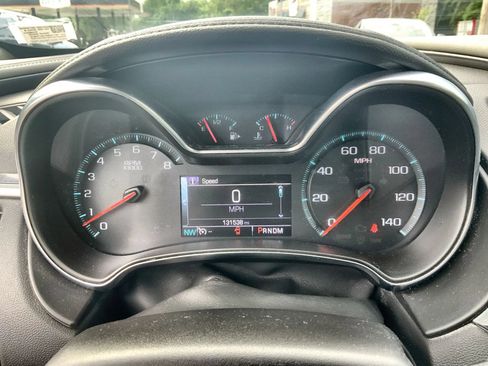 Used 2016 Chevrolet Impala LTZ w/ Enhanced Convenience Package FWD image 10