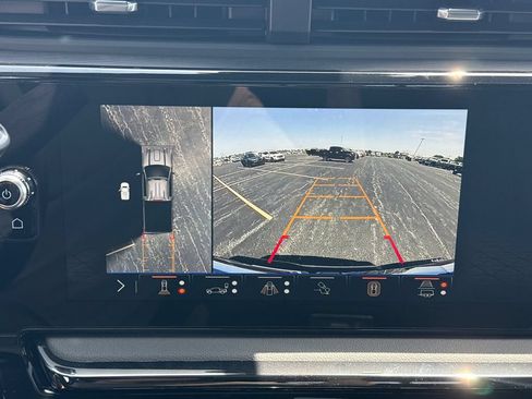 New 2026 GMC Sierra 2500 AT4 w/ AT4 Premium Plus Package AWD/4WD image 24