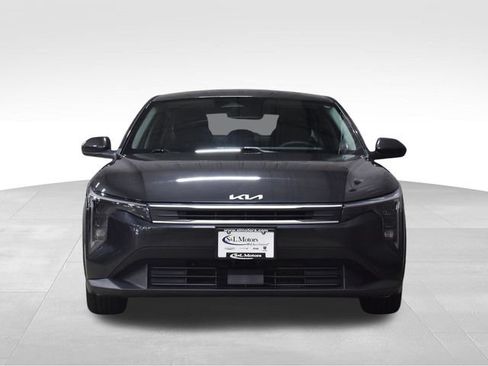 Used 2025 Kia K4 FWD image 2