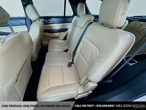 Used 2017 Ford Explorer XLT w/ Equipment Group 202A image 24