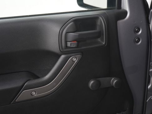 Used 2018 Jeep Wrangler Sport image 20