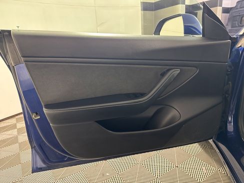 Used 2020 Tesla Model 3 Performance image 15