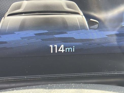 New 2026 Chevrolet Equinox LT w/ Convenience Package II FWD image 16