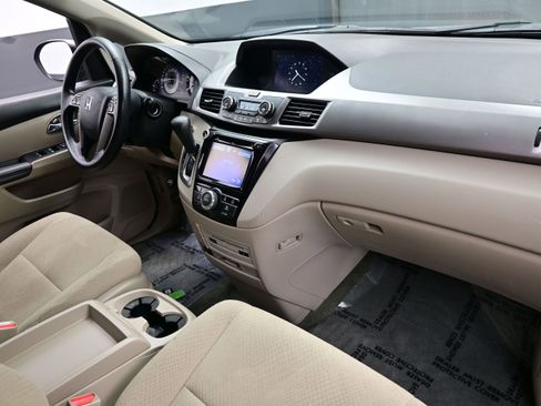 Used 2016 Honda Odyssey SE image 15