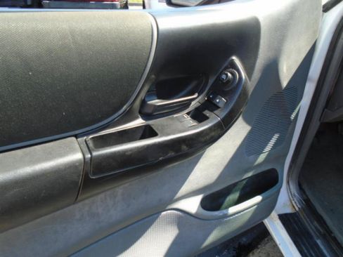 Used 2010 Ford Ranger XLT RWD image 15